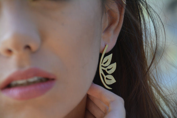 Efrat Makov- A Jewelry Designer With A Special Touch