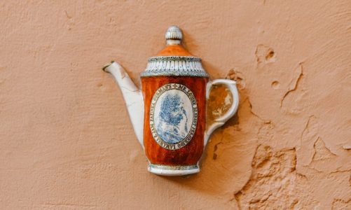 Unique and Amazing Porcelain Art