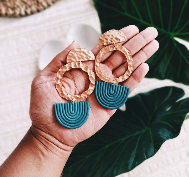 Unique Gemstone Pendants & Special Crafted Earrings