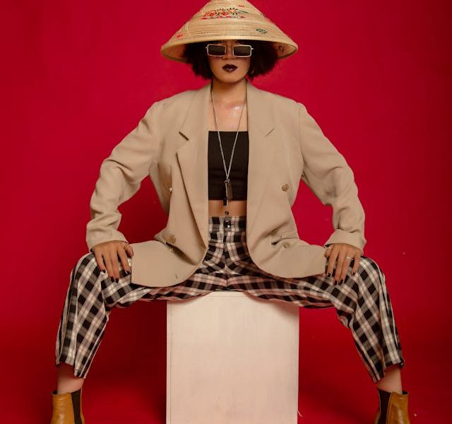 Statement Accessories: Bold Jewelry, Big Bags, Hats to Level up Your Style